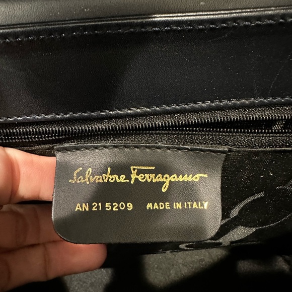 Salvatore Ferragamo Vintage High-Heel Hardware Leather Top Handle Crossbody Bag - Picture 11 of 13